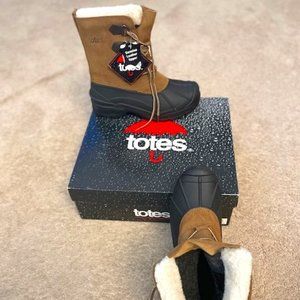 Totes Boots  - Tan - 9M  - Waterproof - Excellent Condition